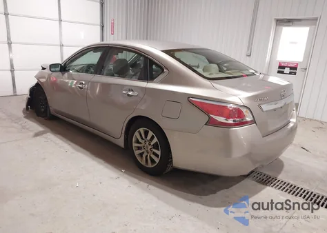 2014 Nissan Altima 2.5/2.5 S/2.5 Sl/2.5 Sv z USA, uszkodzony, nr VIN 1N4AL3AP3EC275253